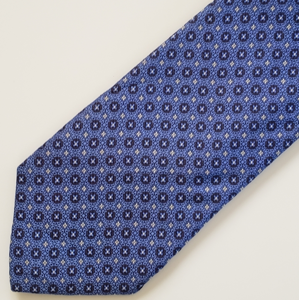 Canali Blue silk necktie geometic style excellent condition.